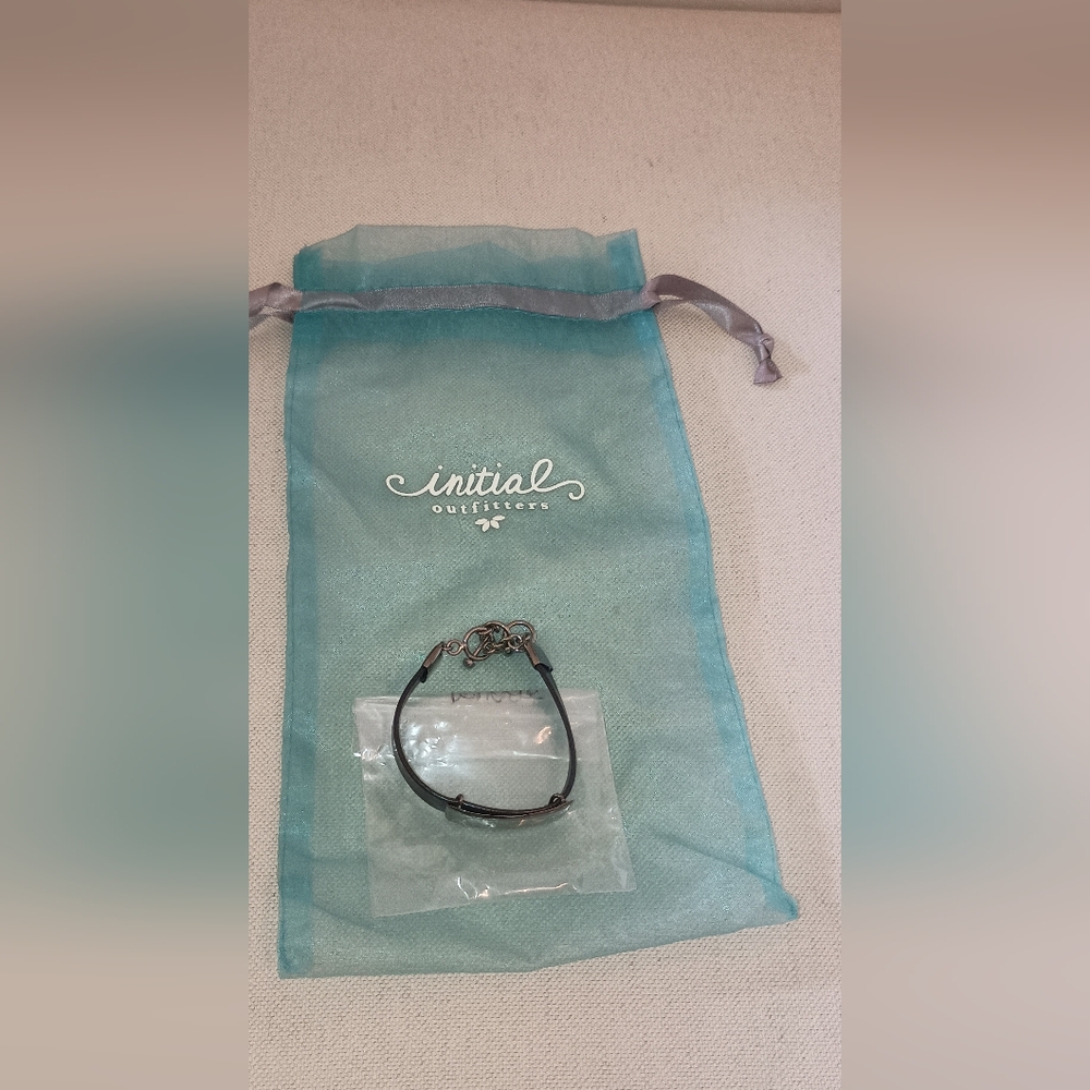 Initials Outfitters CARRIE Toggle Style Bracelet NWTS